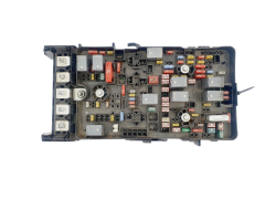 Skrzynka Bezpieczników Jeep 68235118AD