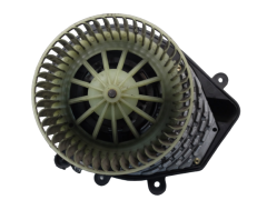 Wentylator Dmuchawa VW Passat Audi A4 8D1820021 740221233F 1088