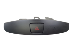 Przełącznik Awaryjnych Mazda 2 D651664H0 03004300 K1827