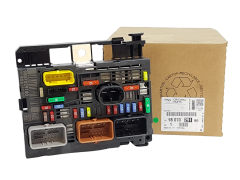 Skrzynka Bezpieczników BSM Citroen Peugeot 9807029180 Nowy Oryginał