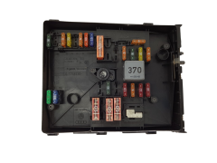 Skrzynka Bezpieczników 1K0937125D 0-1718307-3 VW Audi Skoda Seat Tyco 19848