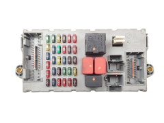 Skrzynka Bezpieczników Fiat 46520600 46817785 Delphi