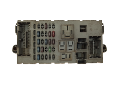 Skrzynka Bezpieczników Fiat 46520600 CPL 46817785 NPL Delphi 20882