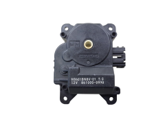 Silnik Krokowy Mazda 3 HB601BN8V-01 861000-0990
