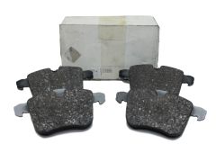 Klocki Hamulcowe Przód Opel Saab 93188113